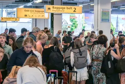 Grote frustratie in bagagehal Eindhoven Airport: Ryanair-passagier wacht soms uren op koffers