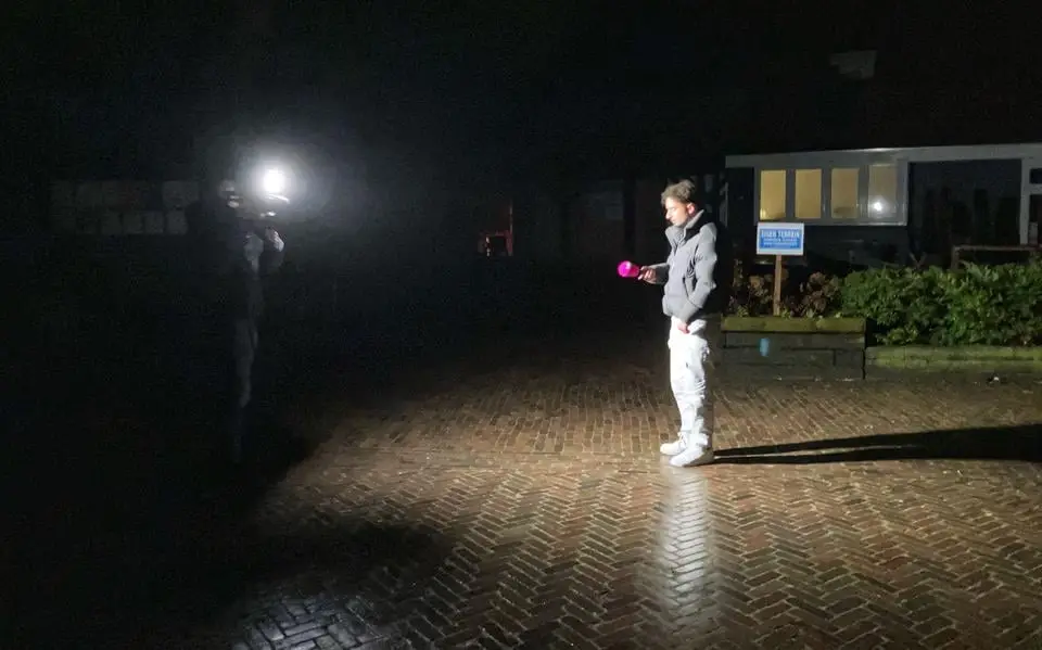 LIVE | Amelanders voor rechter na geweld tegen PowNed-cameraploeg bij Sunneklaas