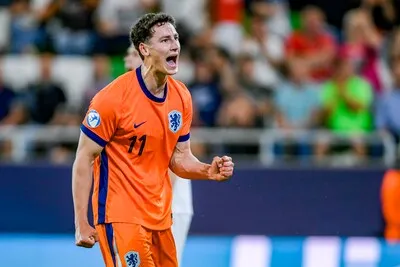 PSV dicht bij akkoord met AZ en Ruben van Bommel, die dolgraag naar Eindhoven wil