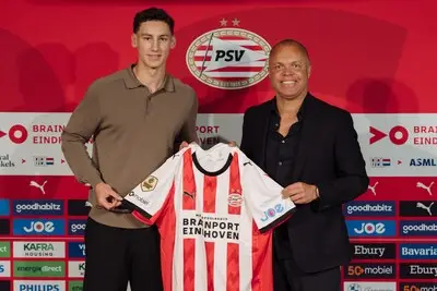 Ruben van Bommel is nu écht de nieuwe nummer zeven van PSV: ‘Mooier dan dit was het niet te schrijven’