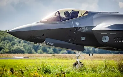 Defensie waarschuwde ASML: F35’s, heli’s en passerende tanks kunnen problemen geven