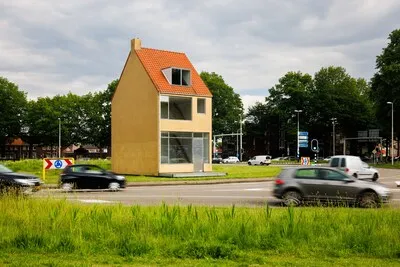Reparatie Draaiend Huis kost tot 1 miljoen euro, Tilburg vraagt Efteling om advies over geplaagd kunstwerk