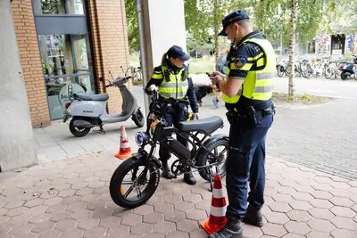 ‘Hè, hè, eindelijk worden fatbikers stil gezet in Eindhovens centrum’