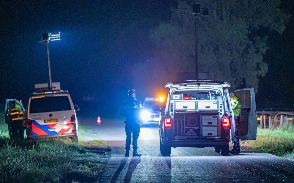 Politie houdt man (35) uit Noardeast-Fryslân aan voor dodelijk aanrijding in Burdaard