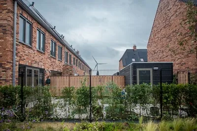 Aantal geplaatste zonnepanelen op woningen in Eindhoven het minst hard gegroeid sinds 2020