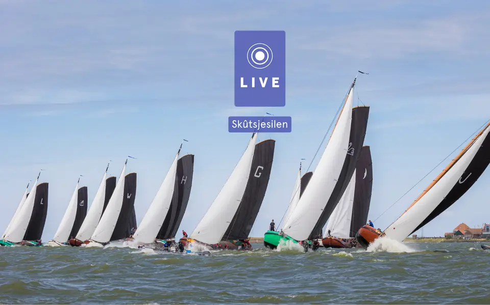 LIVE | Skûtsje Grou trapt SKS-seizoen af op thuiswater