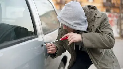 Verslaafde Eindhovenaar rijdt rond in gestolen wagens alsof het niks is