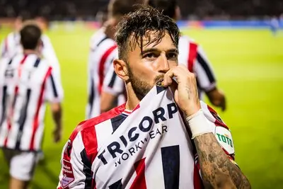 Dankzij ‘een klein zaakwaarnemertje’ woont Willem II-lieveling Llonch weer in Tilburg: ‘Mijn dochter was me flink aan het pushen’