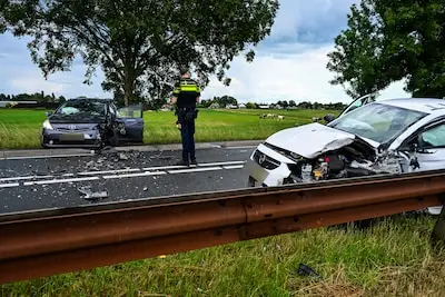Auto’s frontaal gebotst op N207 tussen Boskoop en Waddinxveen