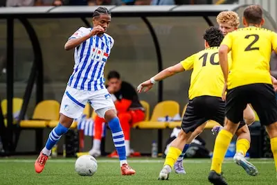 FC Eindhoven wint tweede oefenwedstrijd tegen UNA na flitsende eerste helft