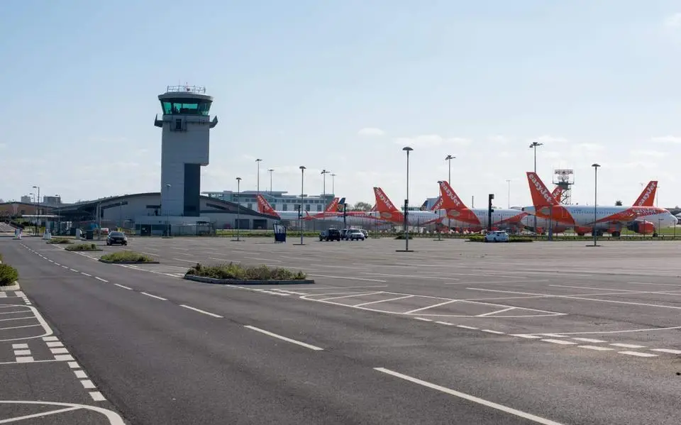 Klein vliegtuig dat crasht bij vliegveld Londen Southend had bestemming Lelystad