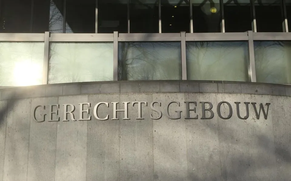 Taakstraf voor nepagent die oudere vrouw uit Sneek (77) beroofde van geld en sieraden. ‘Heel triest’