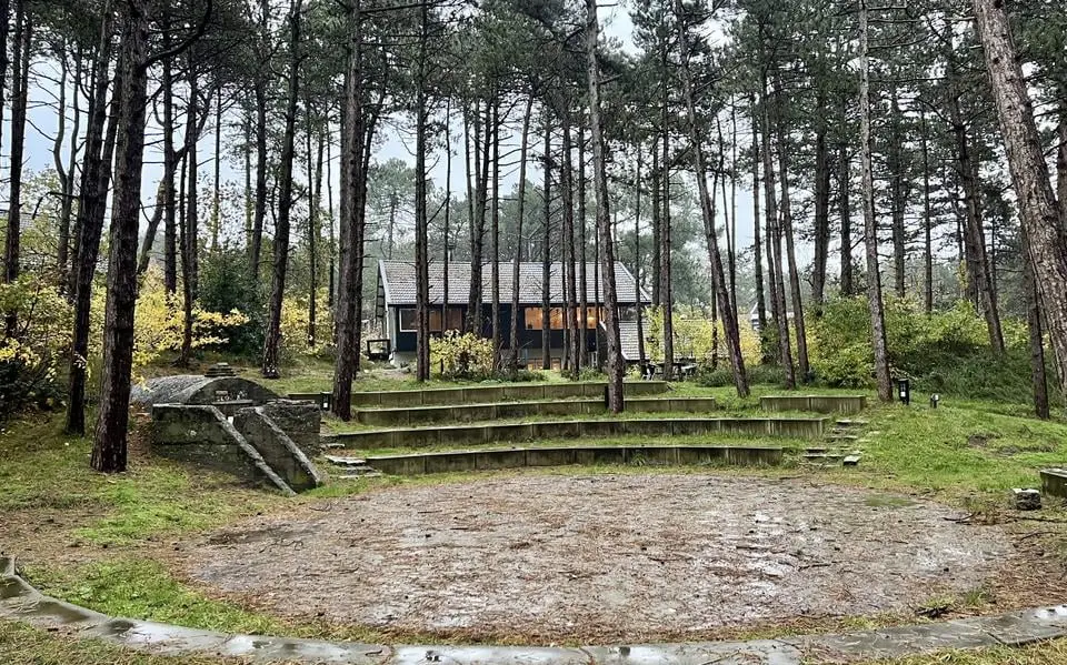 De nije jas fan de Folkshegeskoalle | opinie