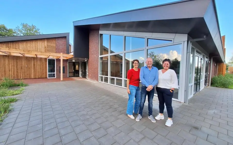 MFA Jistrum opent officieel de deuren: ‘Het gebouw brengt groei, energie en nieuw elan in het dorp’