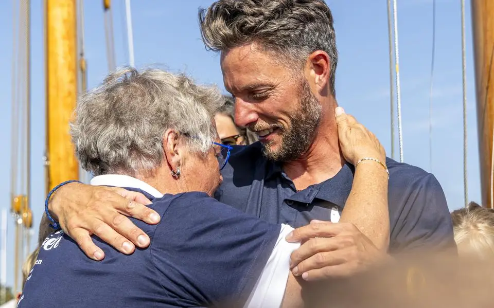 Met winst van SKS komt jongensdroom van Sytze en Harmen Brouwer uit. ‘Troch heit kinne wy dit dwaan’