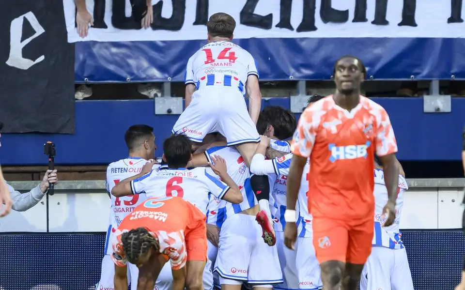 Spelers SC Heerenveen zijn ergernis op het fietspad, voed ze op, zegt Wiep-Fenna de Jong | opinie