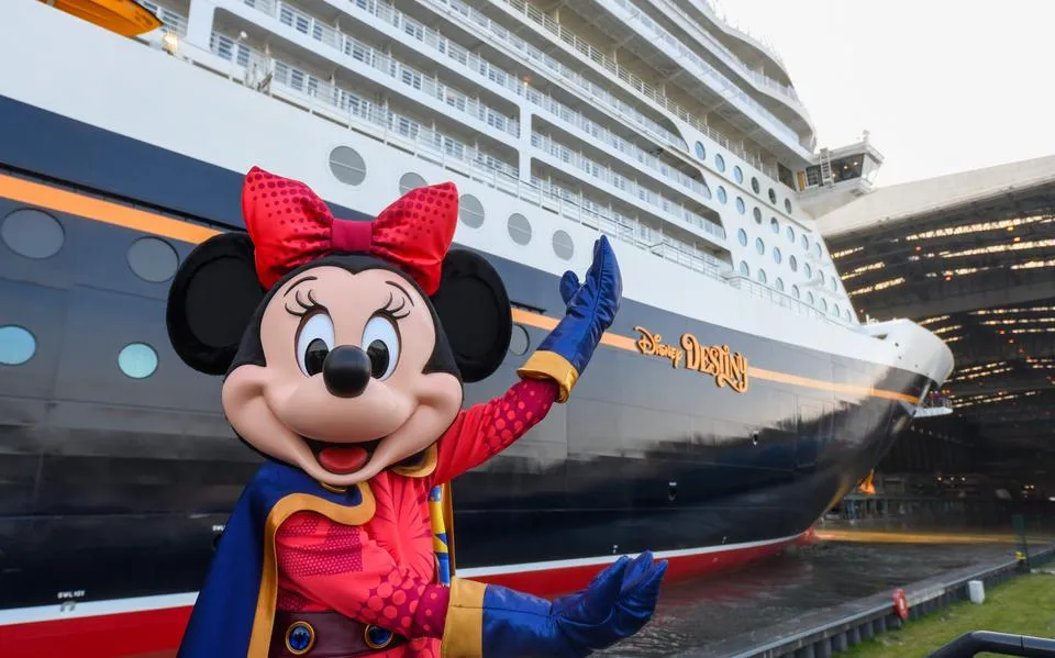 Een snoeptrommel die Disney Destiny heet. Zo ziet het cruiseschip eruit dat straks naar de Eemshaven komt