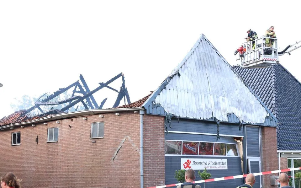 Rioolontstopper Christiaan (54) uit Reduzum ziet schuur met bakbrommers en pvc-buizen in rook opgaan
