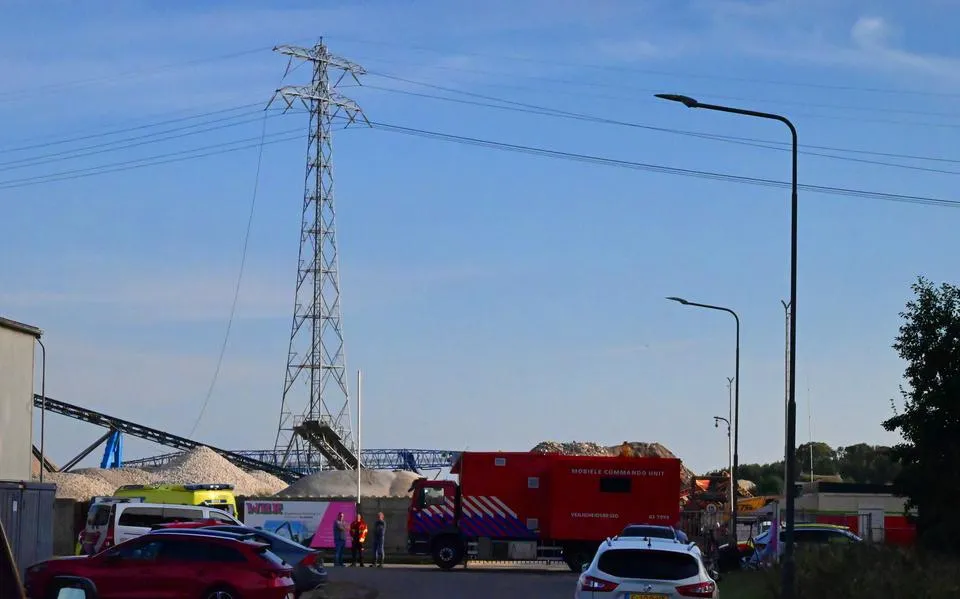 LIVE | Werkzaamheden bij mast Franeker duren langer dan verwacht, treinverkeer vanavond pas weer op gang