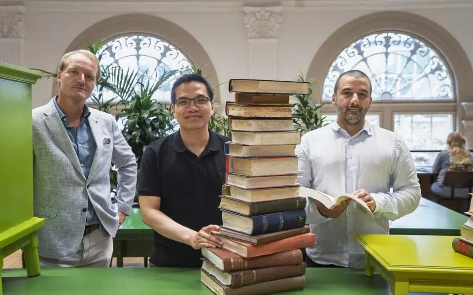 Voor het eerst spreekt een computerstem vloeiend Bildts. ‘Met ’e bloate bealig in ’e blaik’