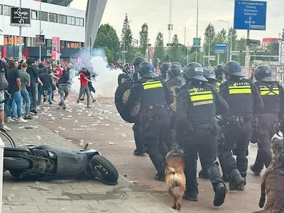 Recherche identificeert en pakt negen relschoppers kampioenschap PSV en zoekt nog door
