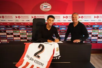 PSV bevestigt komst van Salah-Eddine: ‘Hij heeft ook bewezen als middenvelder prima uit de voeten te kunnen’