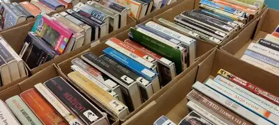 Tweedehands boeken voor een prikkie bij Bibliotheek Helmond