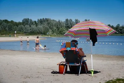 LIVE | Nederland maakt zich op voor tweede warme dag, regionale hittegolf voorspeld in Brabant