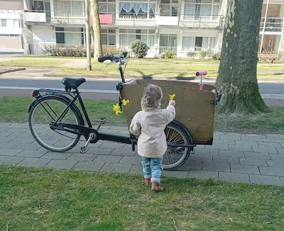 Daniëlle (28) vindt gestolen bakfiets binnen dag terug na zoektocht in Tilburg: ‘Het ging allemaal zo snel’