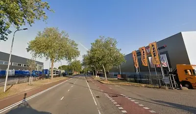 Drie mannen aangehouden na inbraak in Tilburg: achtervolging eindigt in botsing