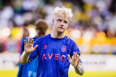 Beschamende nederlaag komt ‘keihard’ aan bij Willem II-aanvoerder Jari Schuurman: ‘Dit is een blamage’