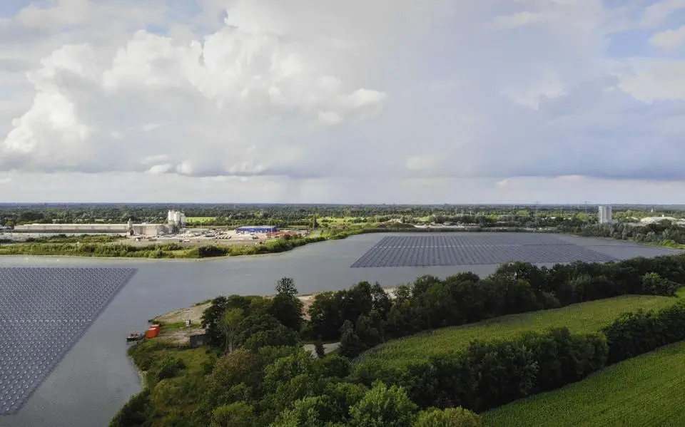 Tytsjerksteradiel gaat ondernemen en investeert miljoenen in zonnepark