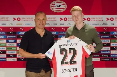 PSV en dankbare Jerdy Schouten zijn helemaal rond: waarom hij een nieuw, beter en langer contract krijgt