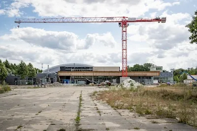 Eindhoven wacht nog steeds op glijbaanbouwer, opening recreatiebad Tongelreep blijft onzeker