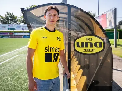 UNA-aanwinst Martijn van der Sande liet Ajax en Feyenoord ooit eens wachten: ‘Ik word er nog vaak aan herinnerd’