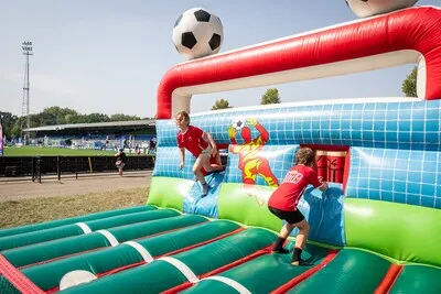 Sportclinics, stormbanen en stralende gezichten op slotdag Zomerspelen: ‘Iedereen moet kunnen sporten’