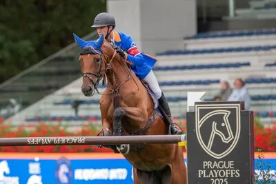 Springruiter Gilles Thomas superieur in Valkenswaard: ‘Qiara en Qalista kunnen de wereldtop halen’