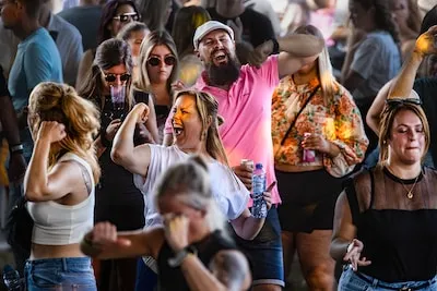 Paperclip Festival op E3-strand in Eersel; ‘Het is nog steeds een feest van herkenning’