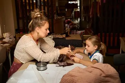 Jessica uit Nuenen opent naaiatelier Elinora, want niets is leuker dan anderen leren hoe je kleding maakt
