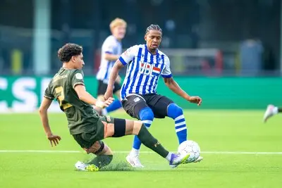 LIVE | Weinig kansen in eerste kwartier van KKD-duel tussen FC Eindhoven en Jong FC Utrecht