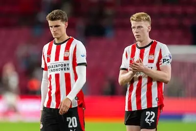 PSV’ers verbijsterd na blamage tegen Telstar: ‘Het was kansloos, we werden bij vlagen weggespeeld’