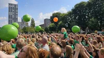 Redhead Days viert 20 jaar: tienduizenden roodharigen naar Tilburg