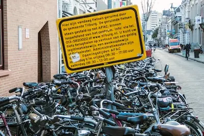 Je verwijderde fiets terugkrijgen: gratis in veel gemeenten, een duur grapje in Oosterhout en Best
