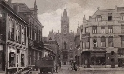 Eindhovens trio start petitie voor herbouw van oude stadhuis: ‘Het moet toch een keer gaan lukken’