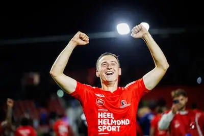 LIVE | Seegers wijzigt basisopstelling niet: Helmond Sport hoopt op tweede winst van het seizoen