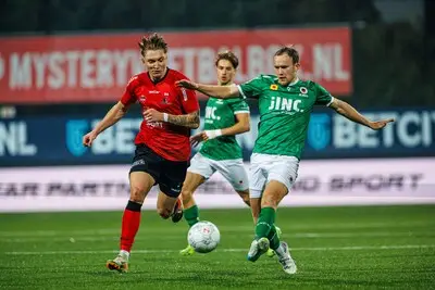 Linksback met eredivisie-ervaring sluit op amateurbasis aan bij FC Eindhoven