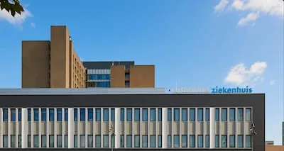 Draaiende deur als nieuwe hoofdingang Catharina Ziekenhuis Eindhoven