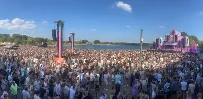 In deze vorm kan Lakedance nog járen mee; verjaardagsfeestje heeft sterk Brabants karakter