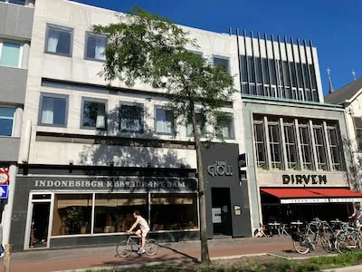 Belofte verbroken, asielzoekers toch nog langer in Eindhovense hotels: ‘Verdient niet de schoonheidsprijs’