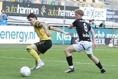 Kan FC Eindhoven zich ook na het duel met Roda JC koploper noemen? ‘Het was wel even anders wakker worden zo’